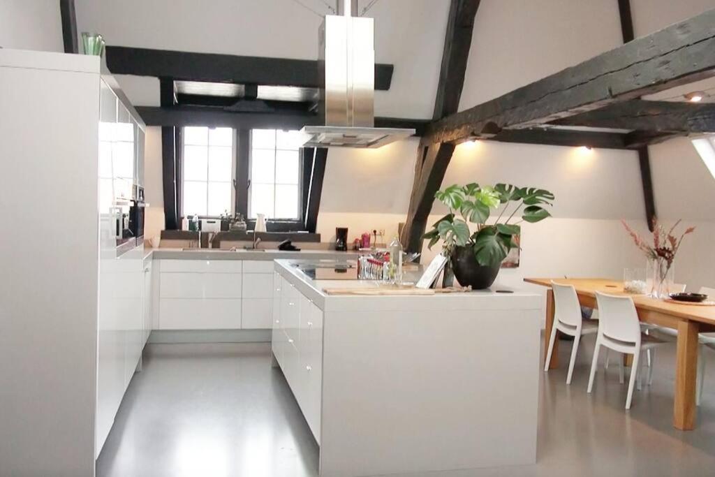 Verrassende Loft Bnb Centrum Middelburg ミデルブルグ エクステリア 写真